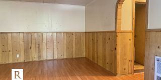 East Medford Victorian Upstairs Apartment Gallery 5