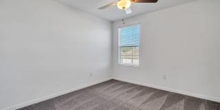 Newer fully fenced backyard 4 Bds/2.5 Bths Home with great floor plan and Resort community Gallery 19