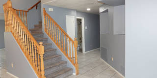 5 bedroom 3 bath Gallery 7