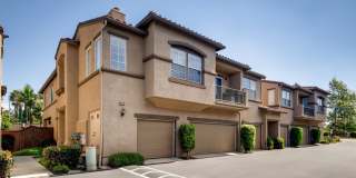 Fantastic 2 Bedroom Townhome minutes away to Camp Pendleton Gallery 1