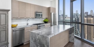 727 West Madison 727 West Madison Gallery 34