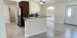 213 Southeast 21st Street Gallery 33