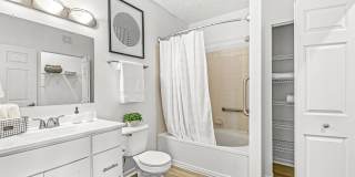 Buffalo Creek Apartments Gallery 17