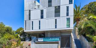 1048 Manzanita Gallery 31