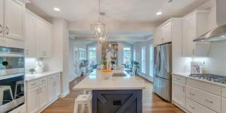 2132 NORTHSIDE DR Gallery 4