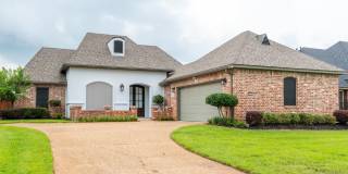 Freshly Updated 4-Bedroom Home in Norris Ferry Landing Gallery 1
