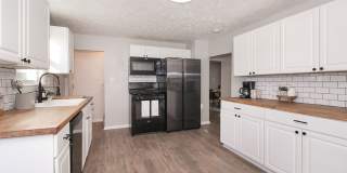 3 bedroom 3 bathroom Single Family Home Gallery 24