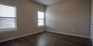 Charming 2 bedroom! Gallery 13