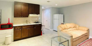 229 E Columbia B Gallery 21