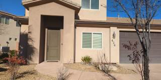 Conveniently Located Stunning 4-Bedroom, 2.5-Bathroom Home Gallery 1