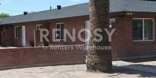 Remodeled 2BD/1BA Unit in a 4-Plex near 15th Ave & Indian School in Phoenix Gallery 1