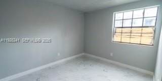 975 North Franklin Avenue Gallery 7