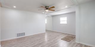 326 SUBLETT DR Gallery 8