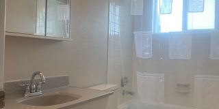 3 BEDROOM, 2 BATHROOM SINGLE FAMILY HOME WITH 2 CAR ATTACHED GARAGE Gallery 7