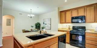 Modern Dublin Condo w/ Dual Suites & Resort-Style Amenities Modern Dublin Condo w/ Dual Suites & Resort-Style Amenities Gallery 10