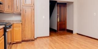 12 Payson Ave. Gallery 7