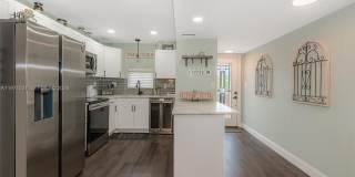 9811 N Hollybrook Lake Dr Gallery 11