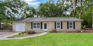 3 bedroom 2 bath home in Village Green Gallery 1