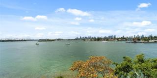 3 Island Ave Gallery 25