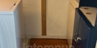 244 N Washington St Gallery 13