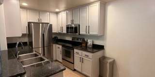 Beautifully Updated 2 bd 2 ba Crown Point Condo Gallery 12