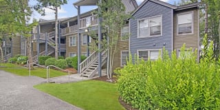 On the Green at Harbour Pointe Gallery 44