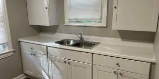 Private Northside 2/1 Residence For Rent! Pet Friendly! Washer & Dryer Included! Gallery 4