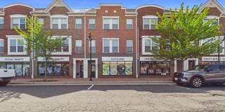 10082 MARKET Street Gallery 1