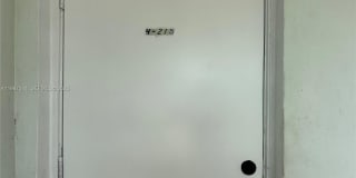 7670 SW 82nd St Gallery 1