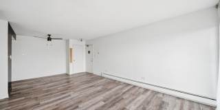 Palatine 1-Bedroom with Balcony, Pool & Included Utilities Gallery 7