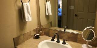 NW 3x2 townhome with primary bedroom on the main level Gallery 38