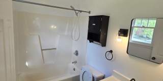 NEWLY REMODELED 3 bedroom house in Colonial Heights Gallery 17