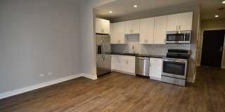 3833 N Broadway Gallery 109