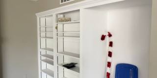 Knoxville Manor Gallery 18