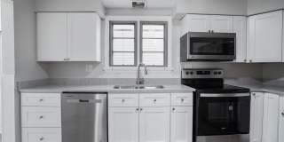 Spacious 3 Bed, 2 Bath in Newark - Move-In Ready Gallery 20