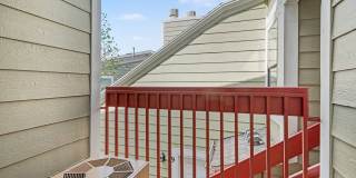 Charming Top-Floor Studio in Aurora with Private Patio & In-Unit Laundry Gallery 18