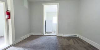216 N McKinley Ave - Walk to Campus & White River Greenway Gallery 21