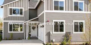 Bright and spacious home close to ferries, PSNS and recreational activities! Gallery 1