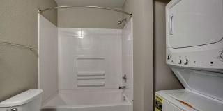 The Henley Apartment Homes Gallery 34