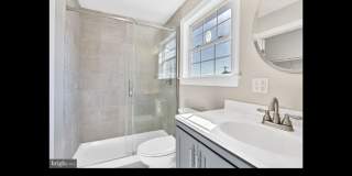 Charming 4BR House in North Beach with Yard Gallery 11