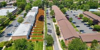 Gainsborough Court, Churchill Mews, and Copperfield Square Apartments & Townhomes Gallery 3