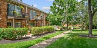 Olde Towne In Kenwood Gallery 25