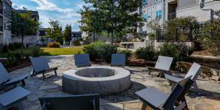 Cove at Covington Center - Apartments & Townhomes Gallery 2