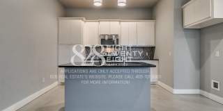 West Normans Best Kept Secret! 3 bd/2.5 bath Beautiful Townhome! Gallery 16