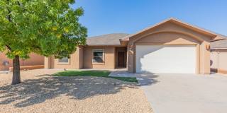 Beautiful 3 Bed 2 Bath Home Gallery 1