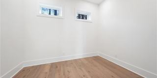 10365 Waters Road Gallery 30