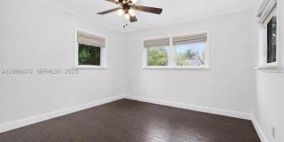 6395 SW 42nd Ter Gallery 5