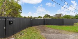 9840 SW 60th St Gallery 25