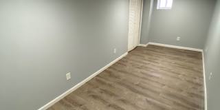 3930 Reno Street Gallery 24