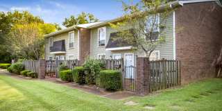 Spacious 1 Bedroom, 1.5 Bath Townhouse – Minutes from Nashville Spacious 1 Bedroom, 1.5 Bath Townhouse – Minutes from Nashville Gallery 1